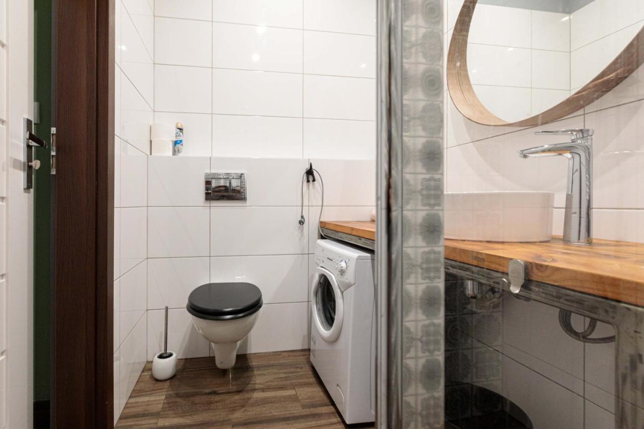Golden Apartments Wroclaw - Cozy Studio - Main Rail Station&K24 エクステリア 写真